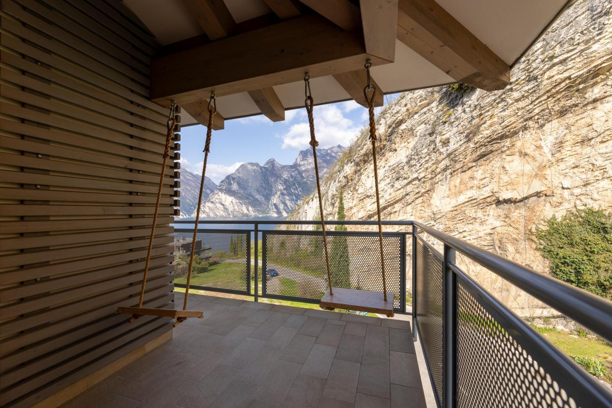 Hi Hotels Torbole - Pool & Spa Torbole Sul Garda ภายนอก รูปภาพ