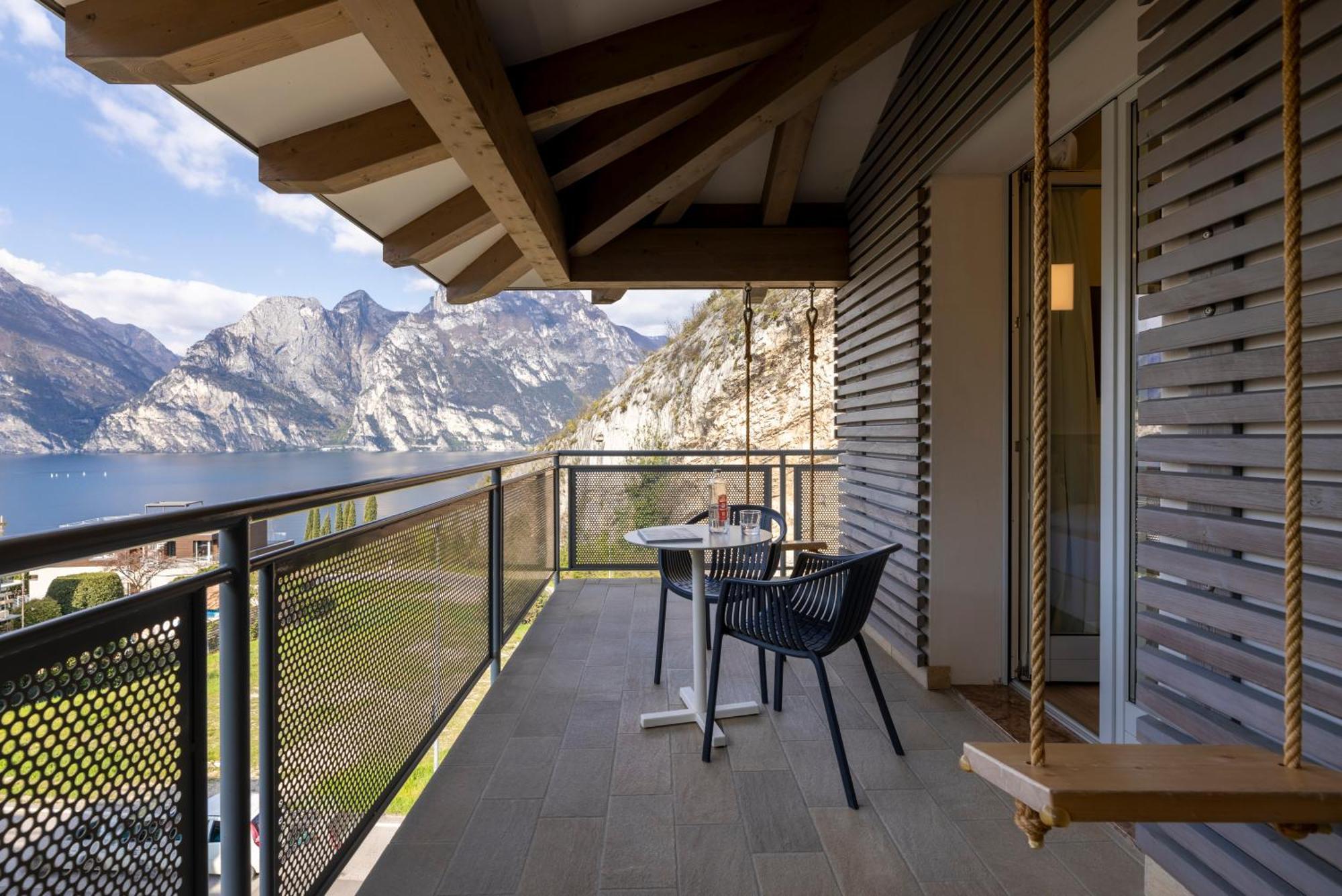 Hi Hotels Torbole - Pool & Spa Torbole Sul Garda ภายนอก รูปภาพ